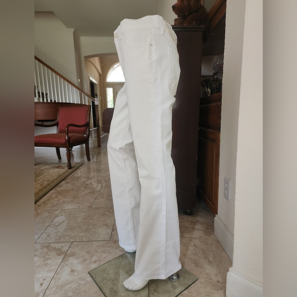 NWT-Ann Taylor White Bootcut Jeans!!๐ฉต๐ - Picture 2 of 10